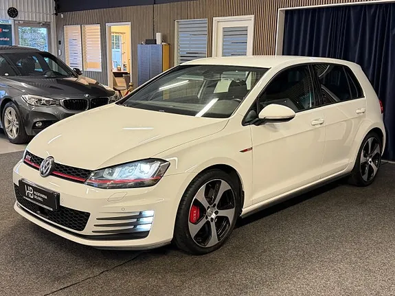 Volkswagen Golf 2016 photo 3