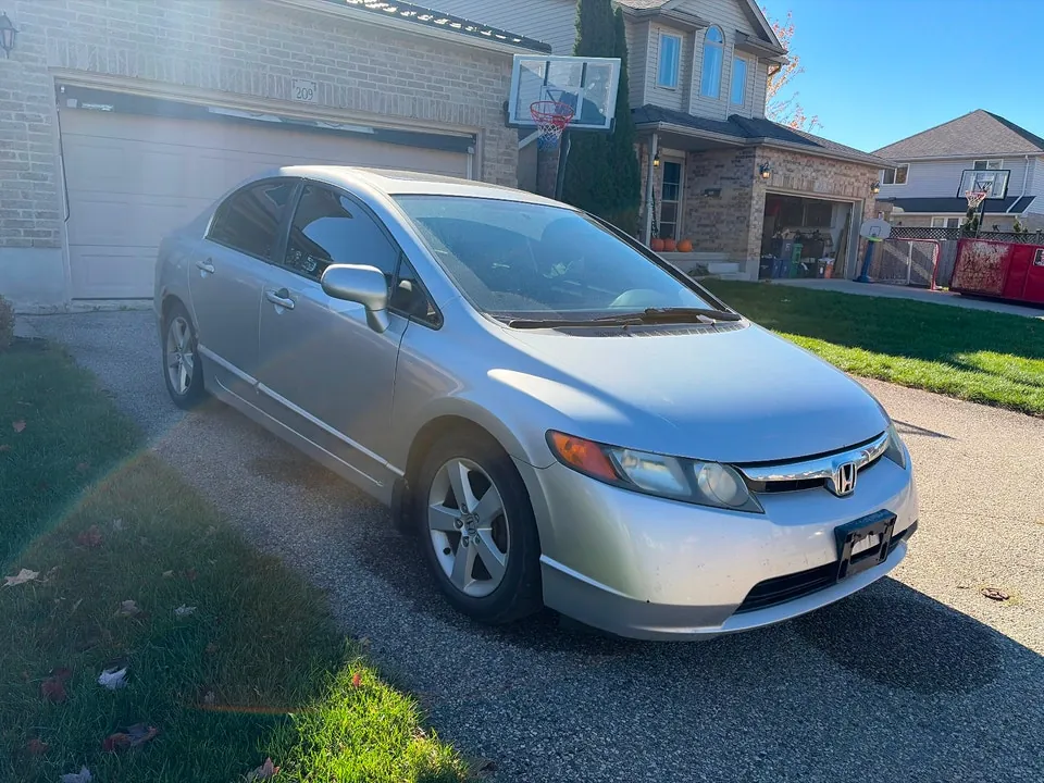 Honda Civic 2007 photo 4