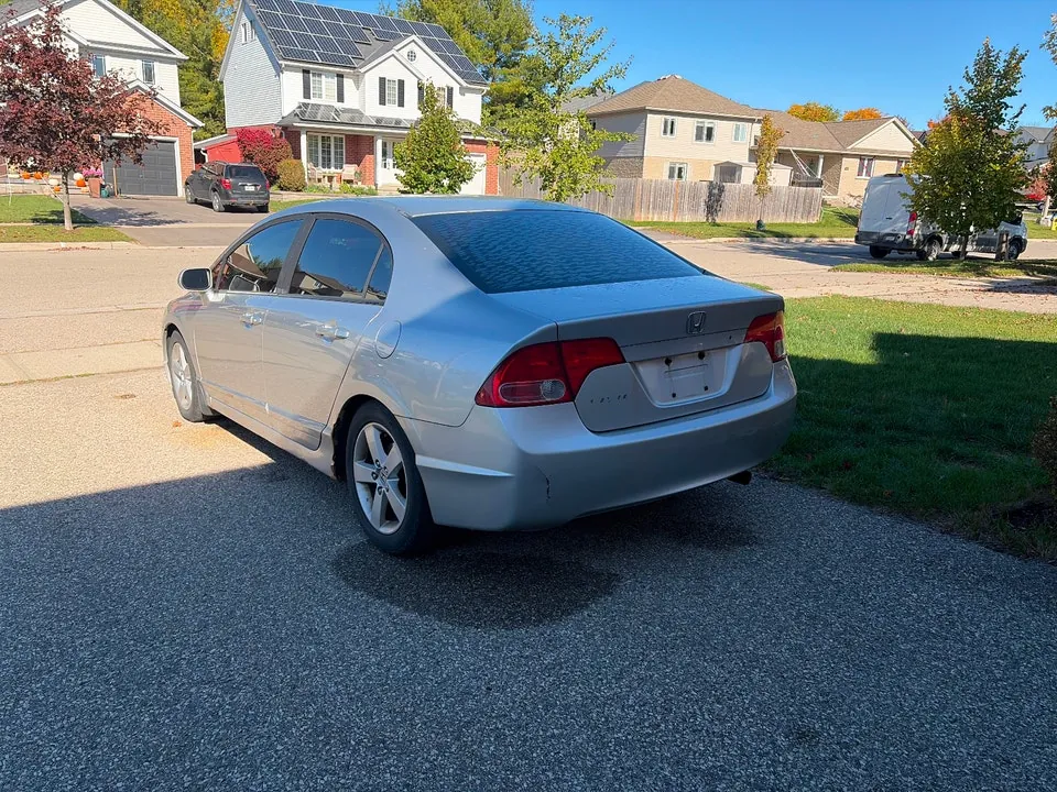Honda Civic 2007 photo 2