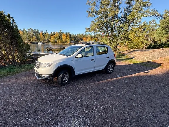 Dacia Sandero Stepway 2014 photo 2