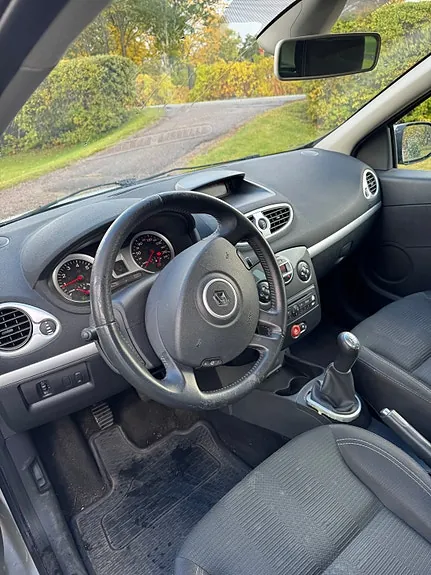 Renault Clio 2012 photo 5