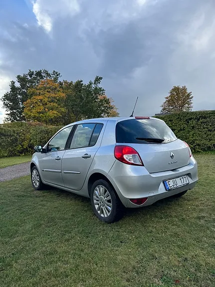 Renault Clio 2012 photo 3