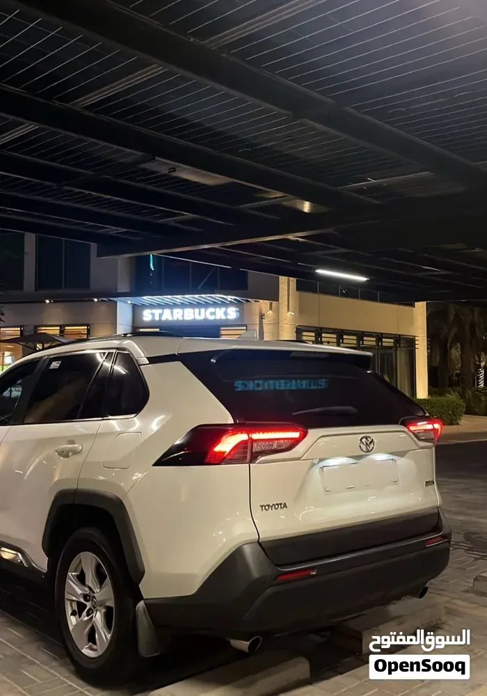 Toyota Rav4 2021 photo 3