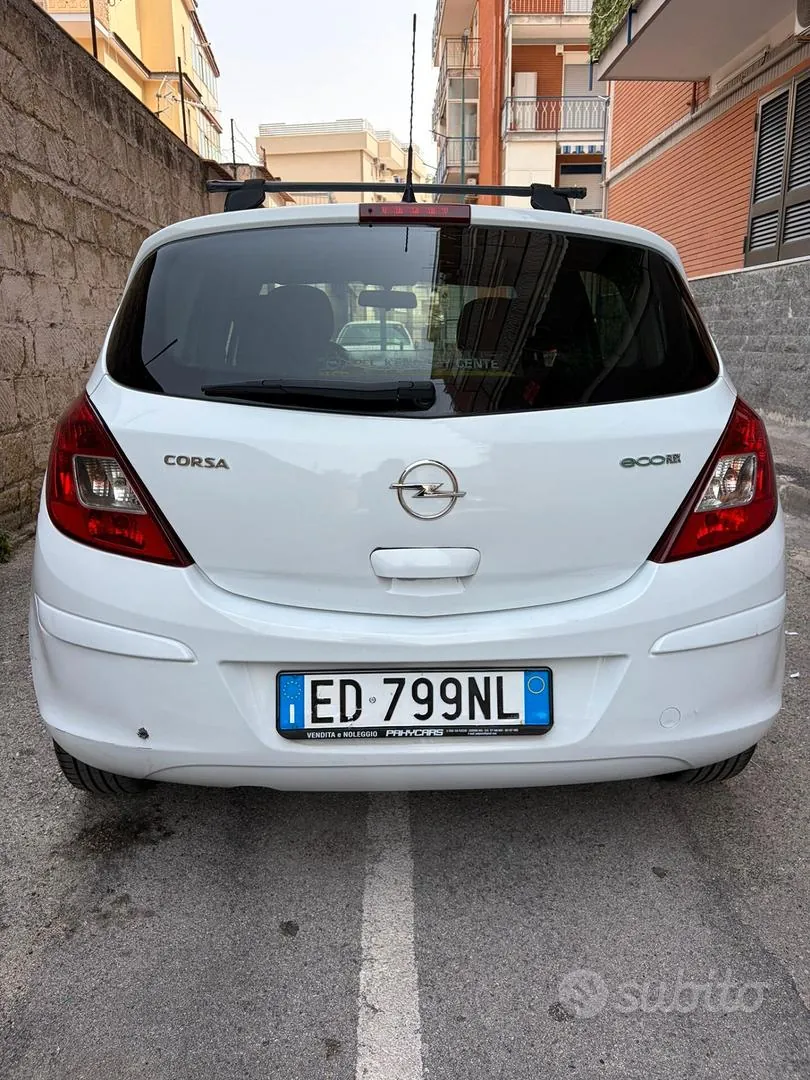 Opel Corsa 2010 photo 3