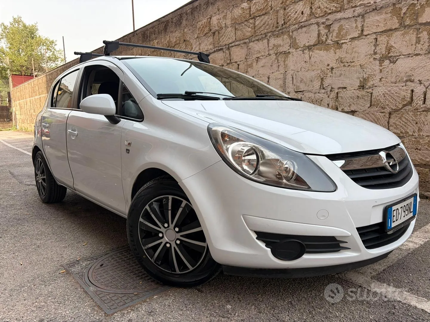 Opel Corsa 2010 photo 2