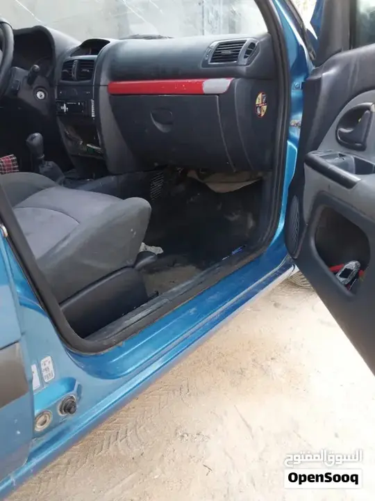 Renault Clio 2004 photo 4