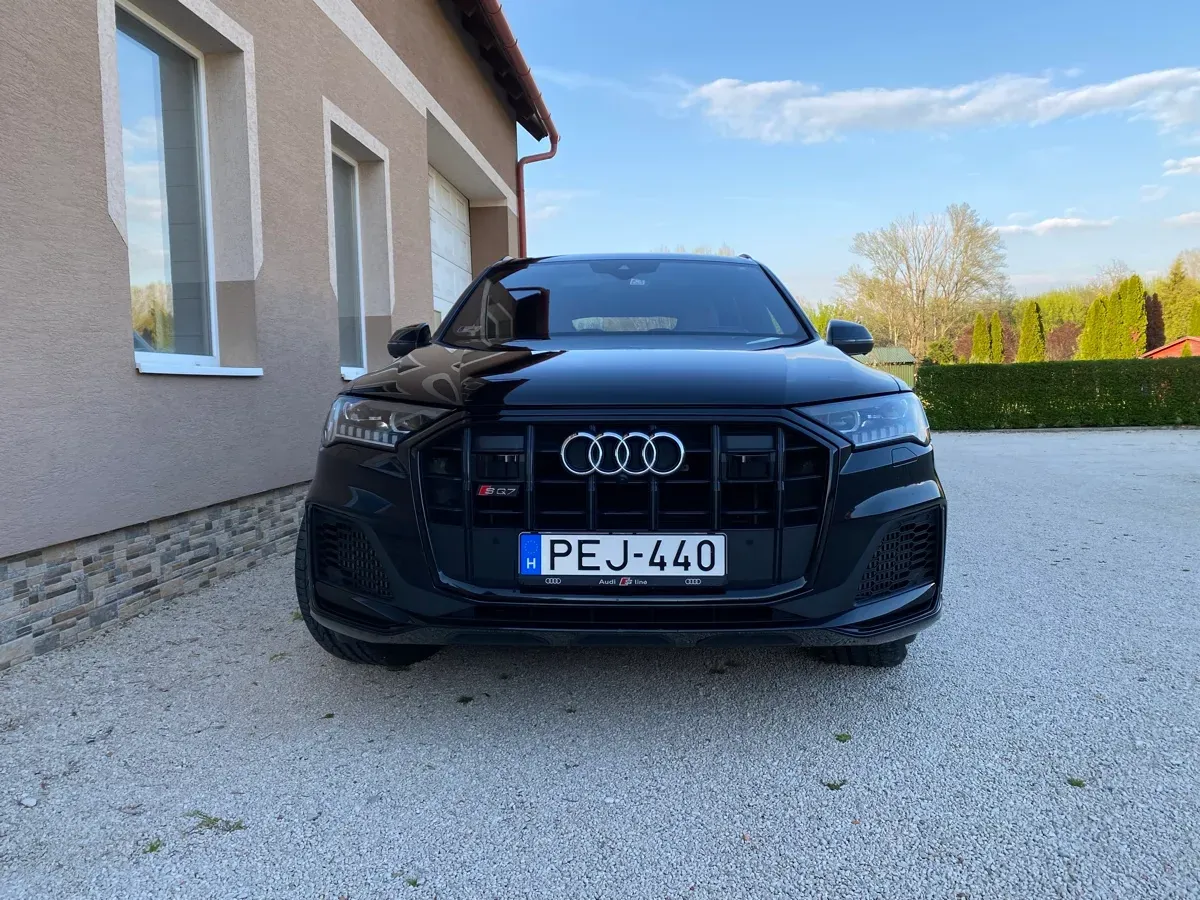 Audi Q7 2020 photo 3
