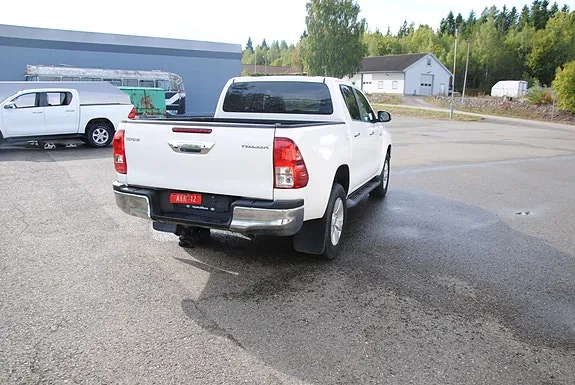Toyota Hilux 2021 photo 3