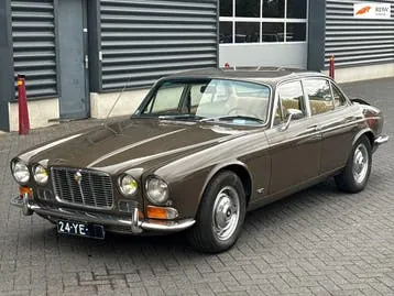 Jaguar Xj6