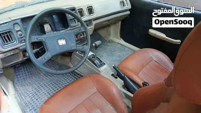 Honda Prelude 1981 photo 3