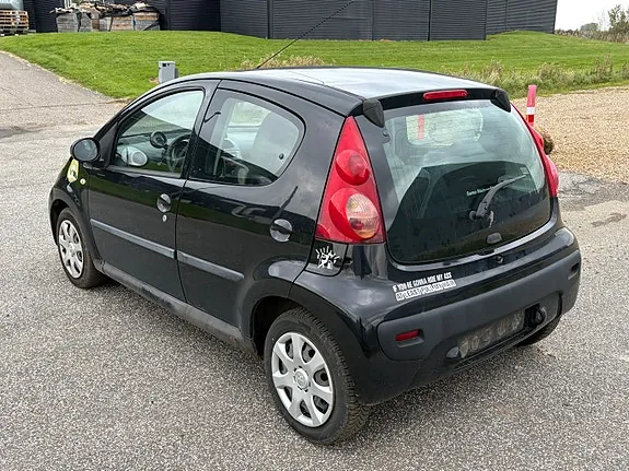 Peugeot 107 2007 photo 3