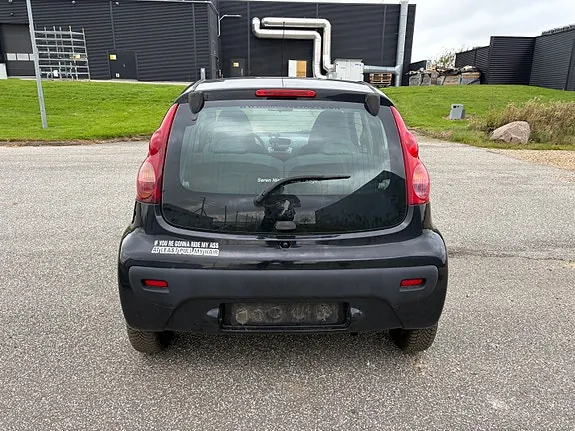 Peugeot 107 2007 photo 4