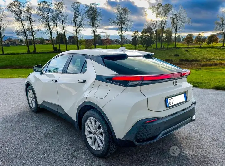 Toyota C-Hr 2024 photo 4