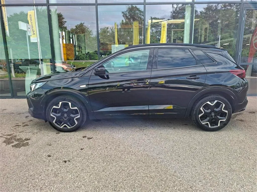 Opel Grandland X 2022 photo 2
