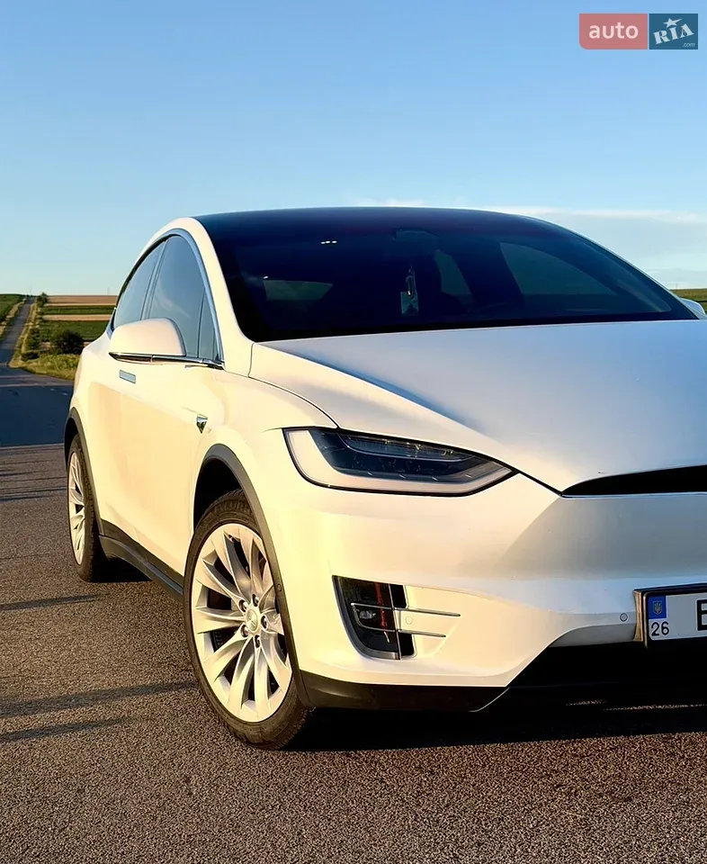 Tesla Model X 2019 photo 3