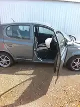 Toyota Yaris 2004 photo 3