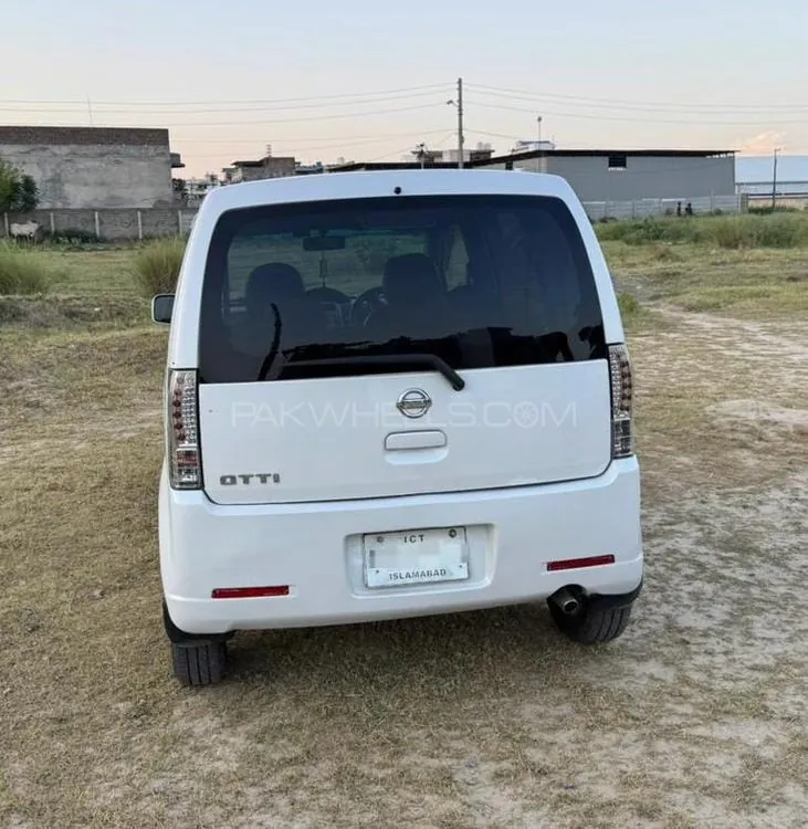 Nissan Otti