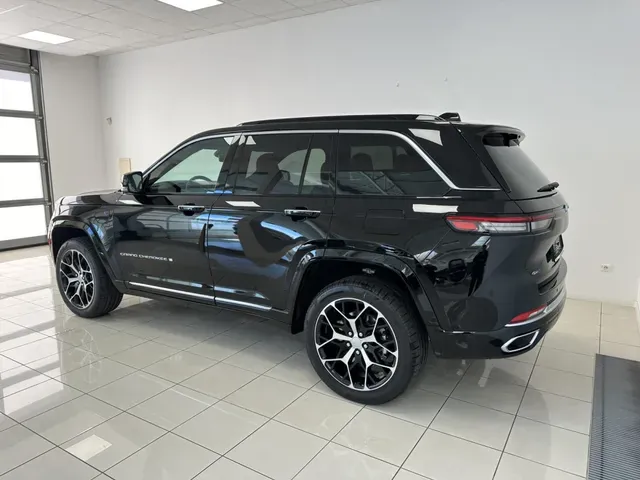 Jeep Grand Cherokee 2025 photo 3