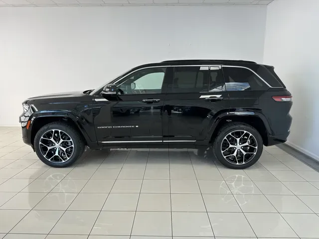 Jeep Grand Cherokee 2025 photo 2