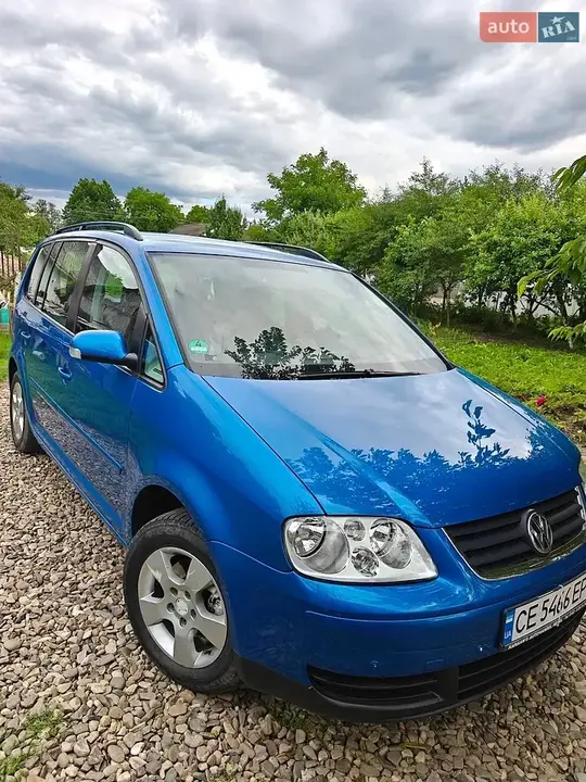 Volkswagen Touran 2003 photo 3