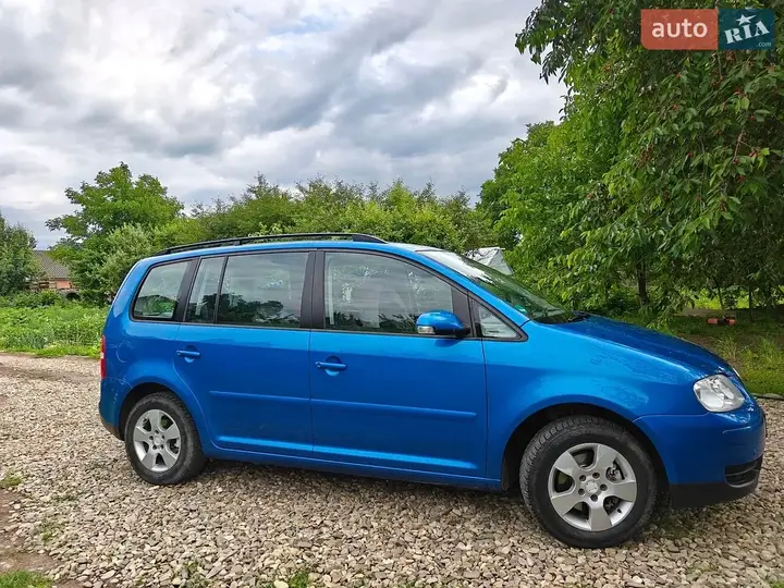 Volkswagen Touran