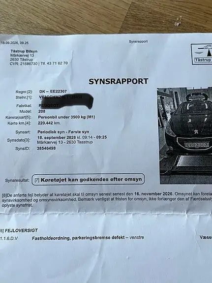 Peugeot 208 2012 photo 4
