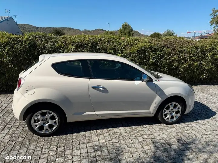 Alfa Romeo Mito 2015 photo 4
