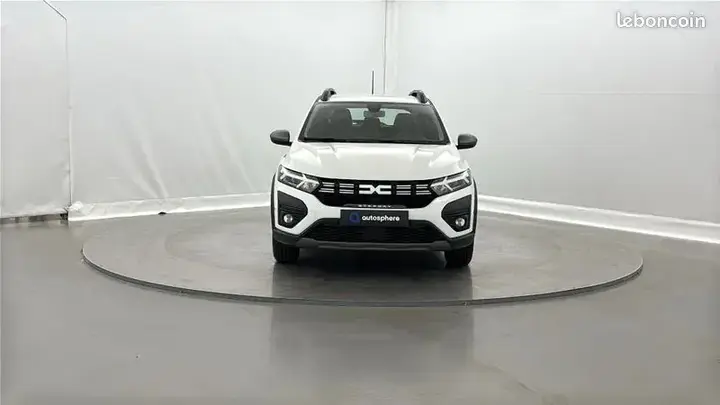 Dacia Sandero 2023 photo 2