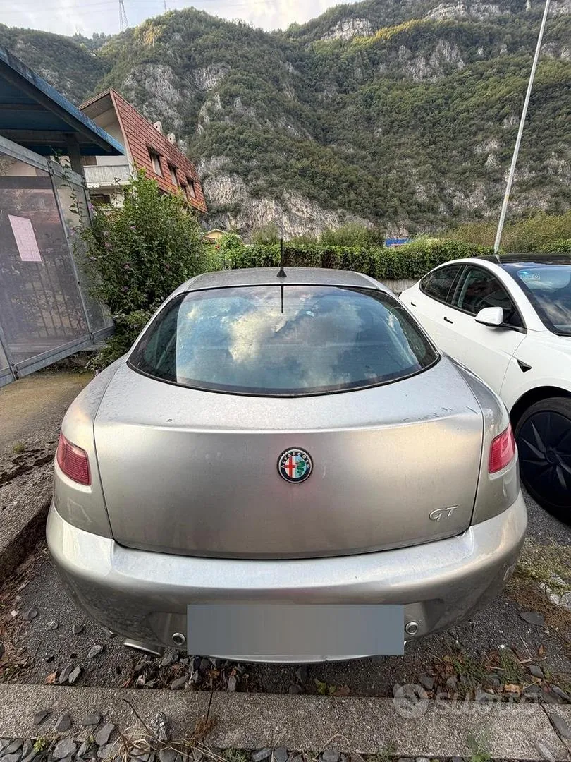 Alfa Romeo Gt 2004 photo 3