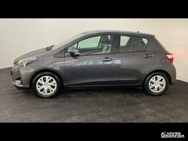 Toyota Yaris 2019 photo 2