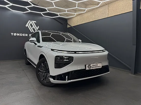 Xpeng G9