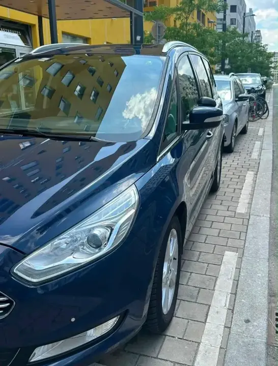 Ford Galaxy 2016 photo 3