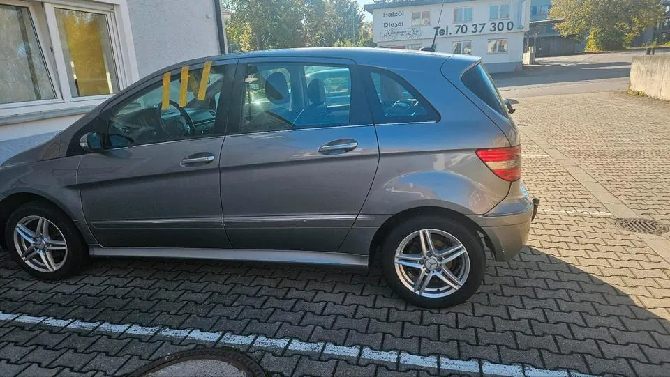 Mercedes-Benz B170
