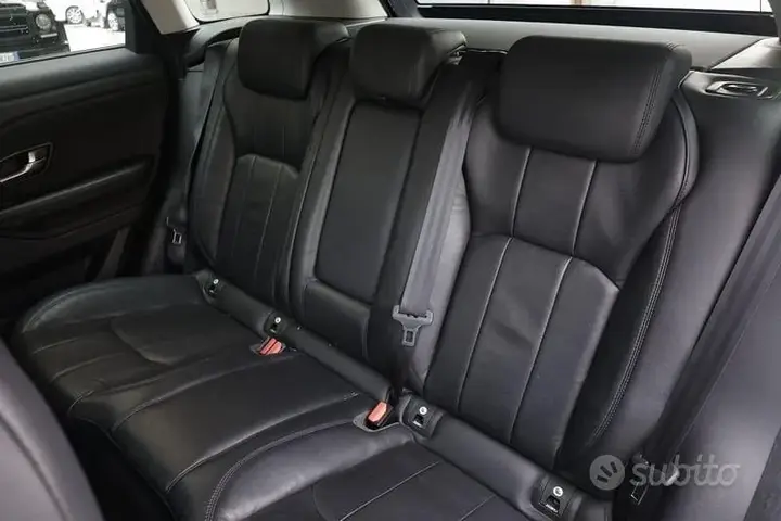 Land Rover Range Rover Evoque 2019 photo 3