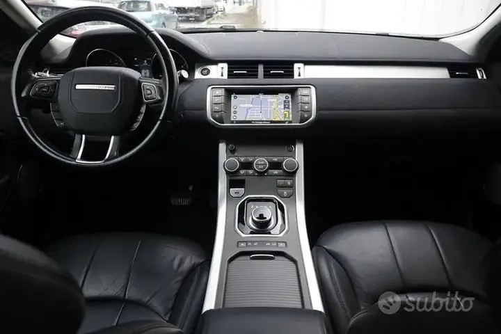 Land Rover Range Rover Evoque 2019 photo 2