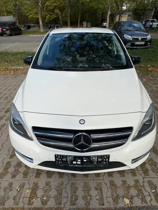 Mercedes-Benz B-Class 2014 photo 3
