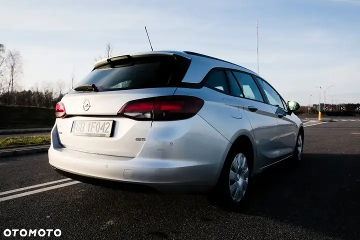 Opel Astra 2018 photo 3