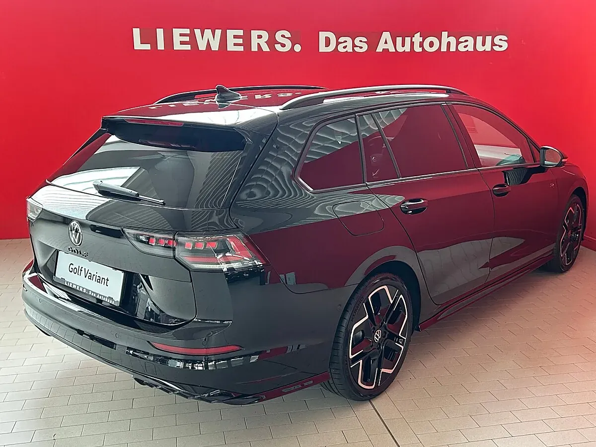 Volkswagen Golf 2026 photo 3