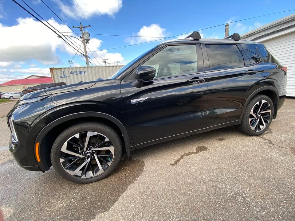 Mitsubishi Outlander 2024 photo 3