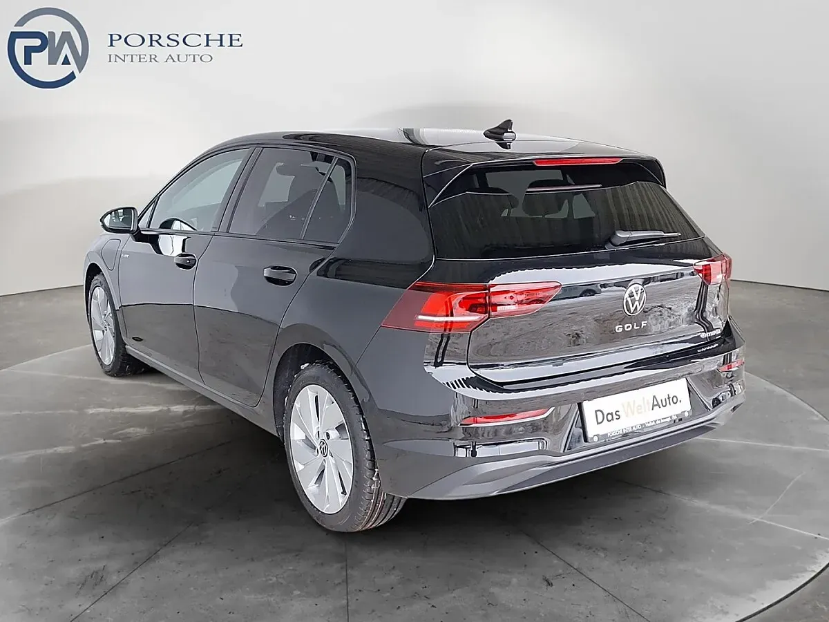 Volkswagen Golf 2026 photo 3