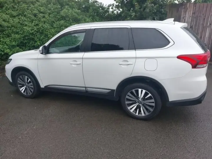 Mitsubishi Outlander 2020 photo 4