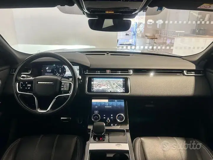 Land Rover Velar 2023 photo 4