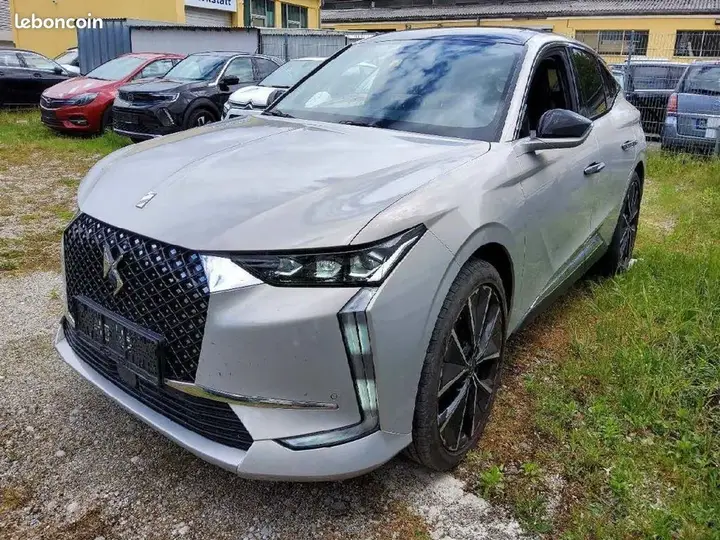 DS Automobiles Ds 4