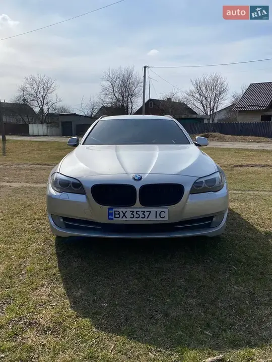 BMW 5 Series 2010 photo 4