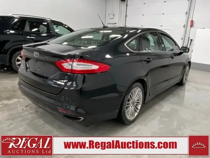 Ford Fusion 2013 photo 3