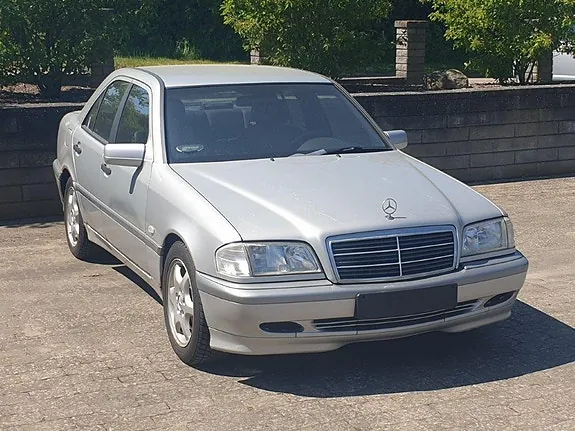 Mercedes-Benz C230 1998 photo 2