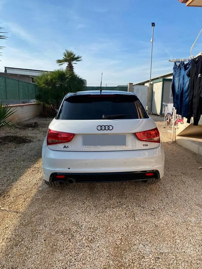 Audi A1 2014 photo 3