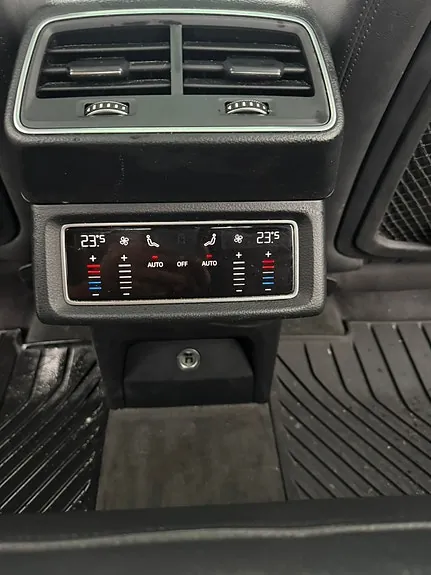 Audi E-Tron 2020 photo 2