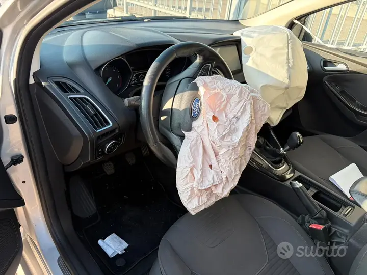 Ford Focus 2015 photo 4