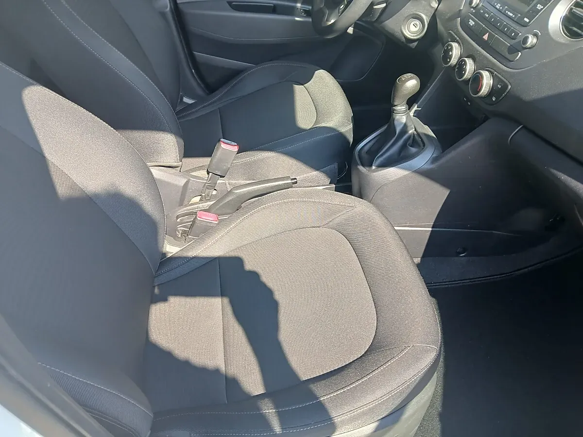 Hyundai I10 2017 photo 2